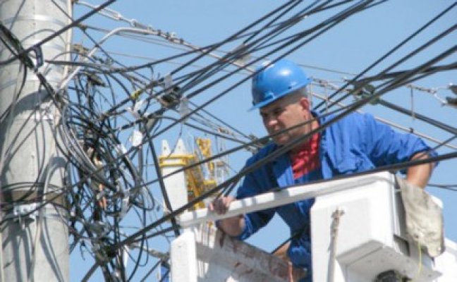 Au fost prinşi hoţii care au dat atacul la o reţea electrică